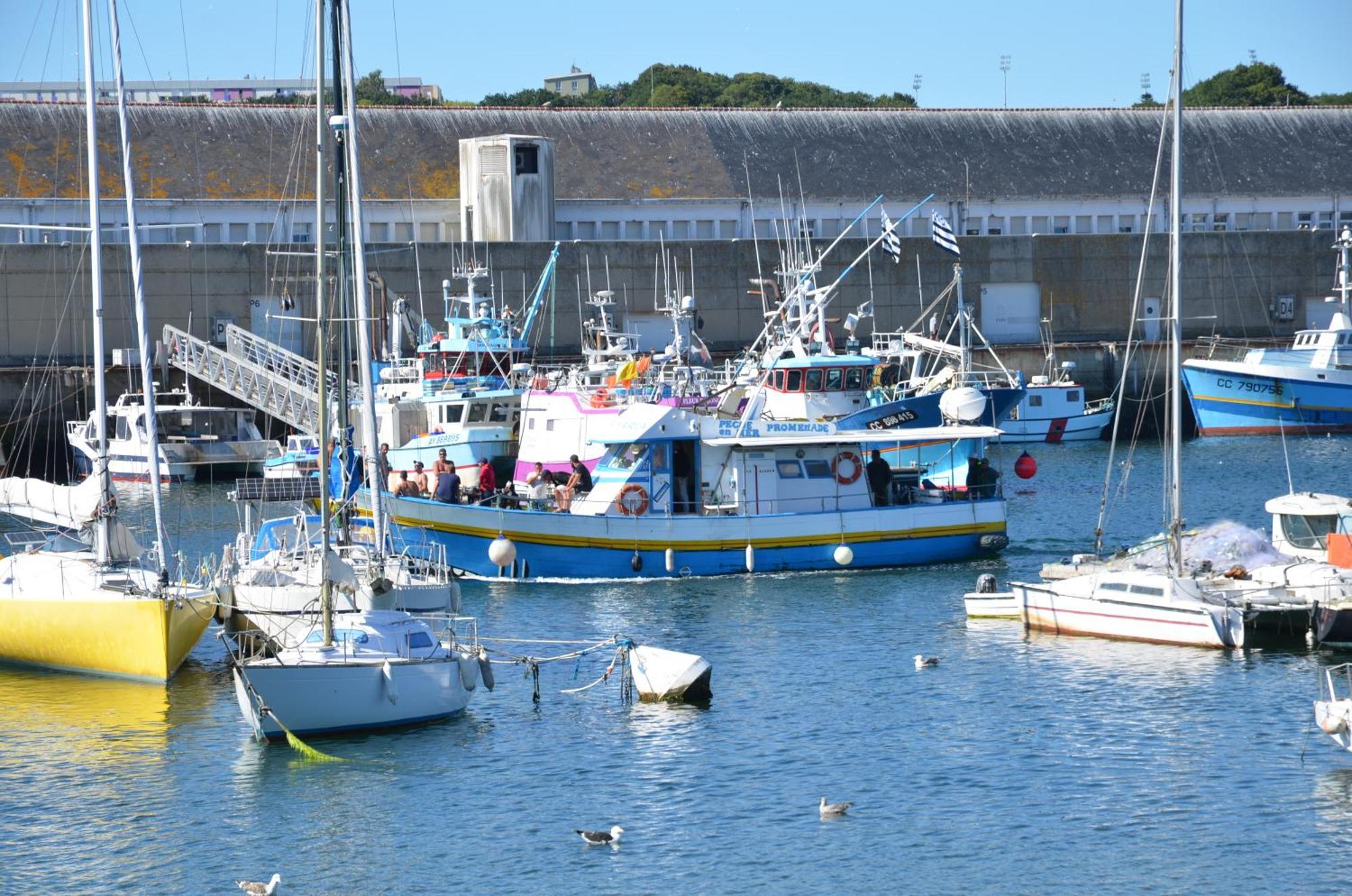 Votre Vue, La Mer, Les Bateaux !!! Wir Sprechen Flieben Deutsch, Touristentipps, We Speak English Concarneau Luaran gambar